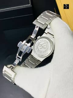 Hublot brand
Date working 
Limited stock only 3000