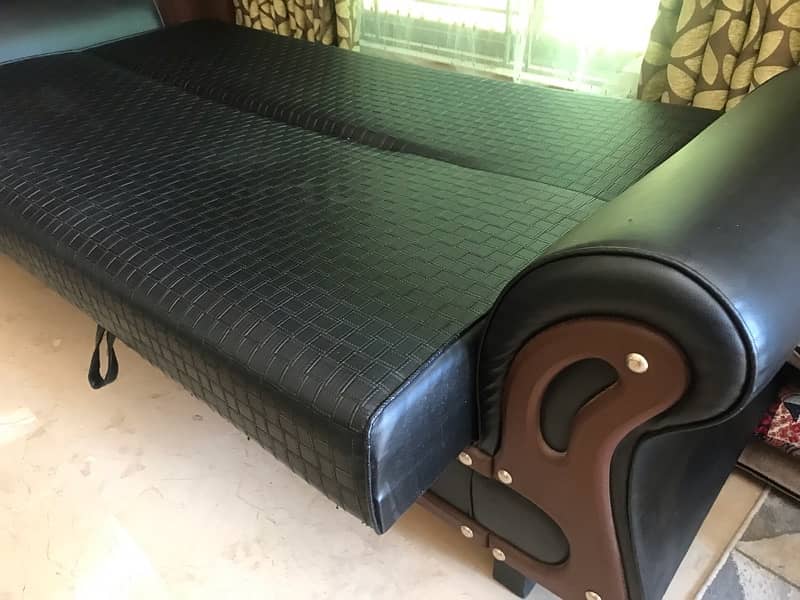 sofa kum Bed almost NEW black 4