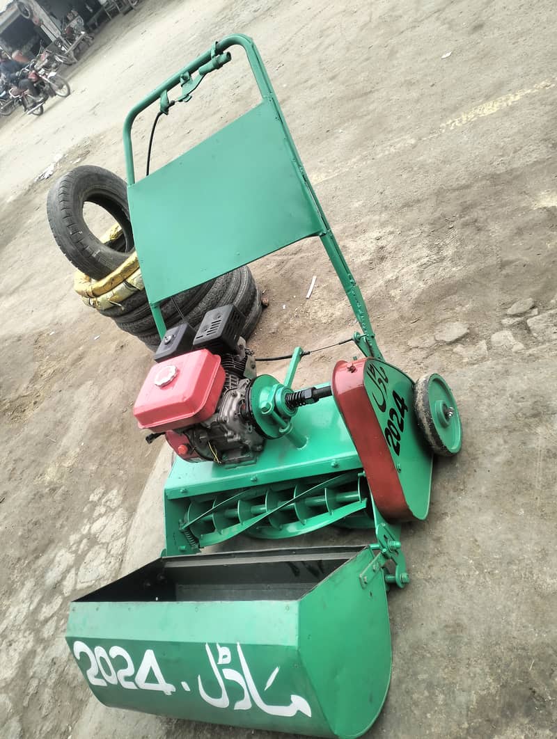 Grass Cutting Machine  Petrol Engine (  24 inch width  )  03337473563 4