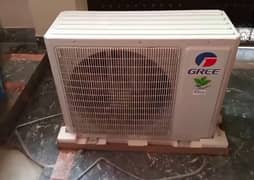 Gree ac dc inverter heat and cool 1.5ton 0329=4096841