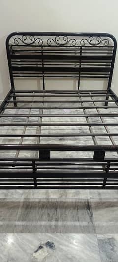 IRON BED FOR SALE 5/6