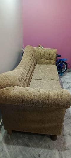 SOFA FOR SALE 2 SEATER 0