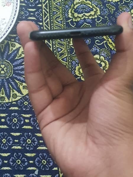 IPHONE 7 good condition no repair no open pta approved. 1