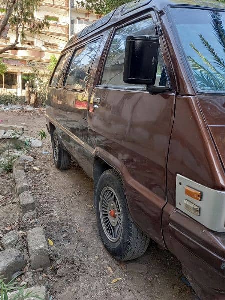Toyota town ace car in great condition 1