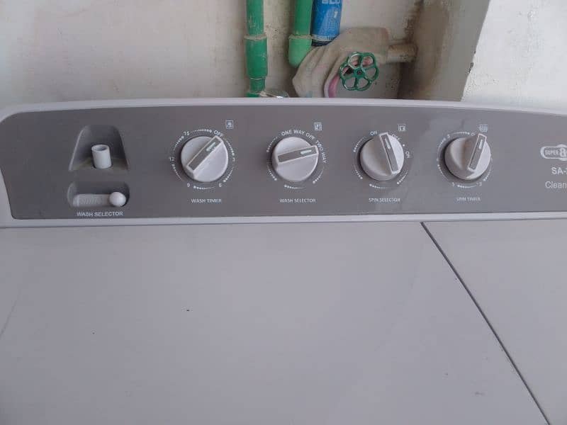 selling my Asia washing machine with dryer 2