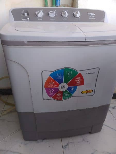 selling my Asia washing machine with dryer 4