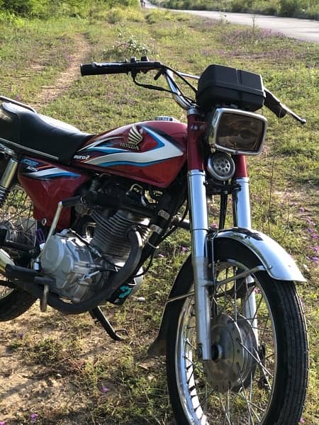 Honda CG-125 for sale in 10/10 condition 4