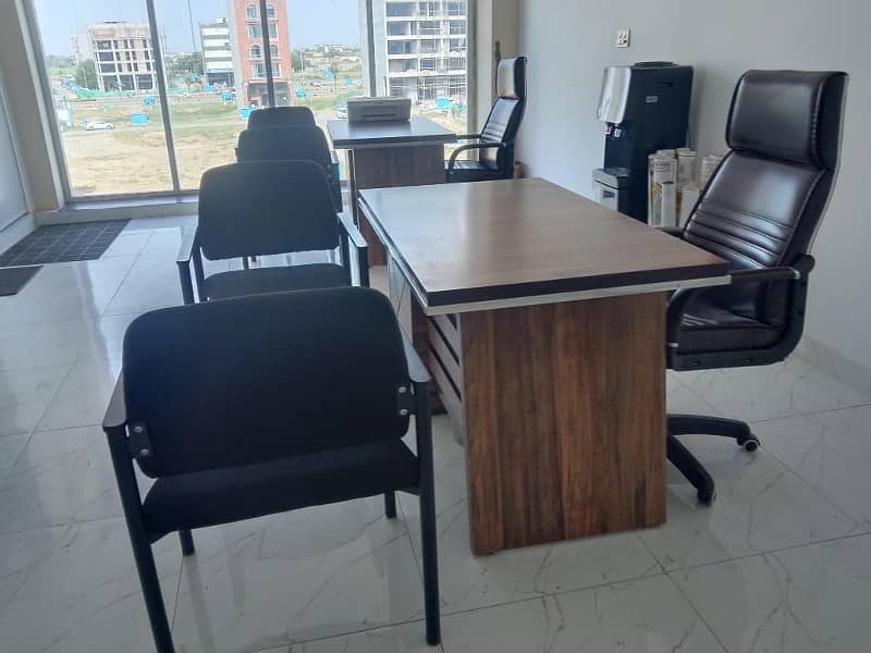 4 Marla Fourth Floor For Rent in DHA Phase 8, Commercial Broadway 0