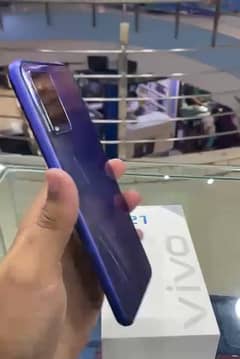 vivo Y21