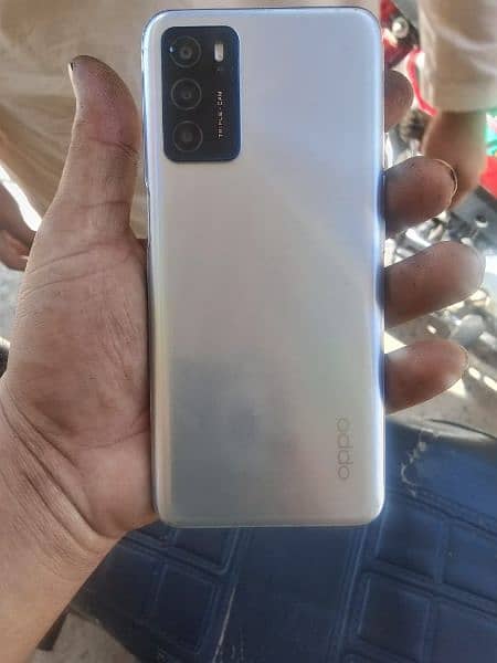 Used Mobile Box and  charger available Oppo A16 3