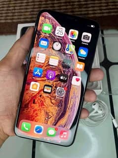 I phone Xs max 256GB 0347=4172=117 my WhatsApp number