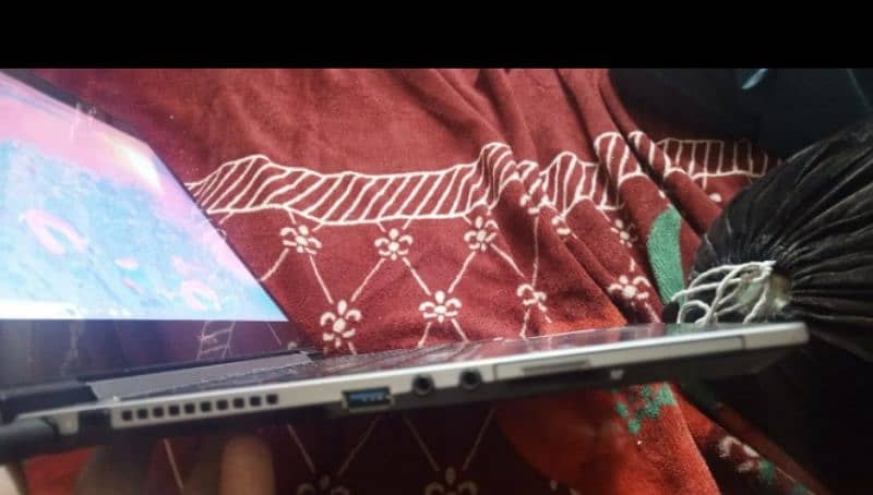 Laptop I7 5th gen in mint condition touch 6