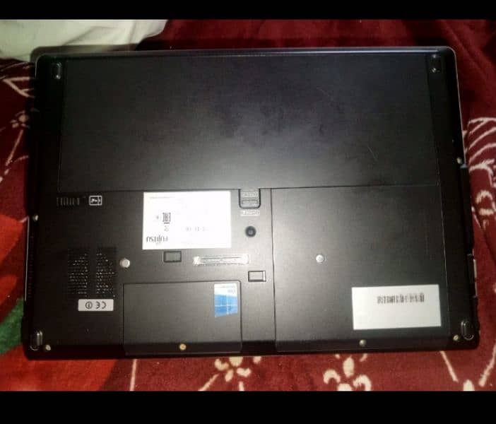 Laptop I7 5th gen in mint condition touch 8