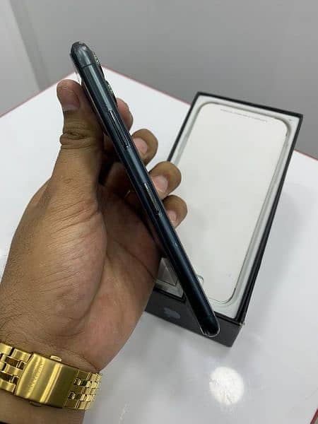 iphone 11 pro max 256Gb pta approved 2
