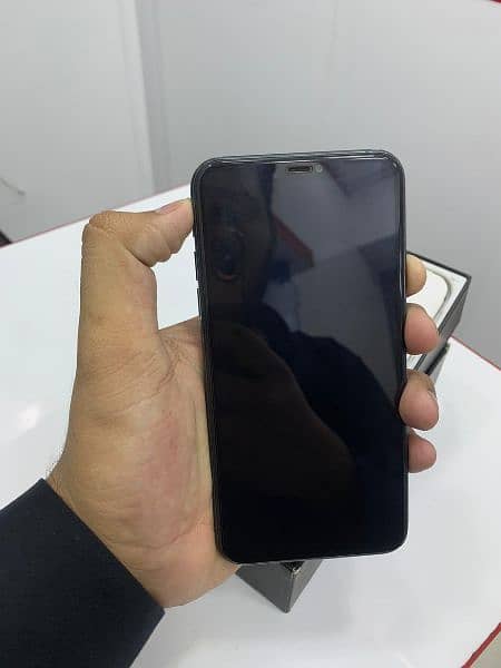 iphone 11 pro max 256Gb pta approved 6
