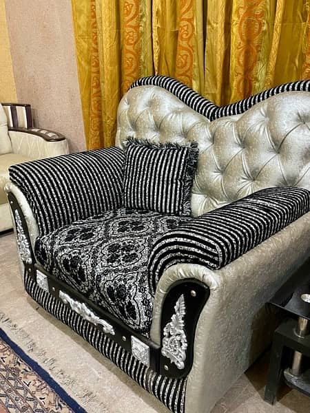 2 sets of 5 seater sofa in good condition 3