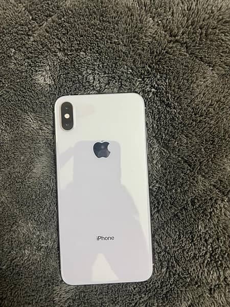 IPhone XS Max Brand New Condition 4