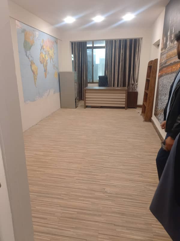 Blue area office 600 square feet jinnah avenue for Rent 1
