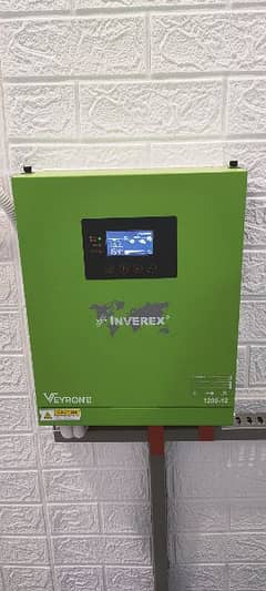 Inverex vyron2 1.2kW 2000PV