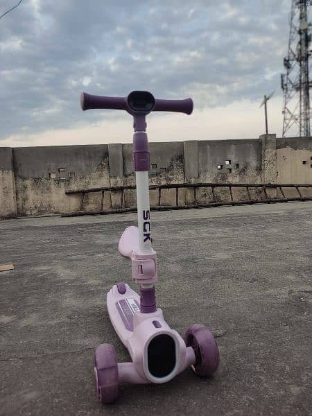 Scooty For Sale In 10/10 Condition 1
