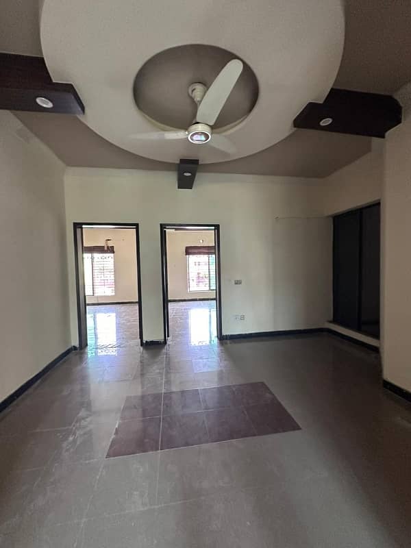 10 Marla House For Rent Wapda Town Phase 1 4