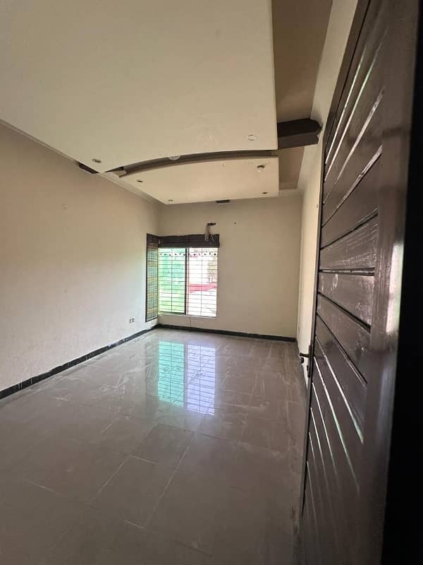 10 Marla House For Rent Wapda Town Phase 1 7