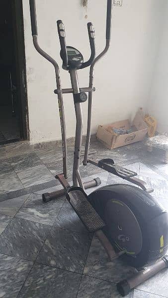Leg exercise cycle machine very low budget neat and clean condition 2