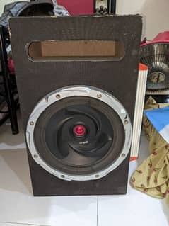 Kenwood woofer and amplifier