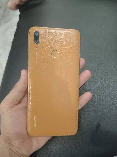 Huawei y7 leather edition 0