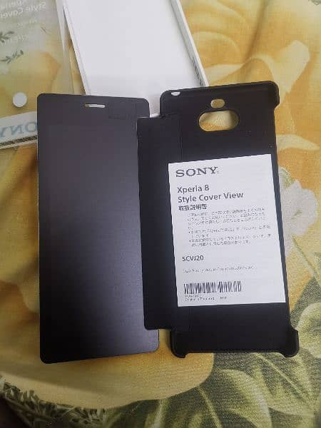 Sony Xperia 8 6