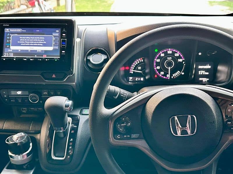 Honda N Wgn freshly imprted for sale 9