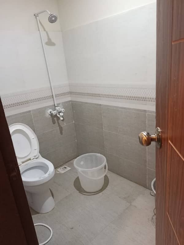 3 BED ROOM BANGLOW FACING APARTMENT AVAILABLE FOR RENT 5