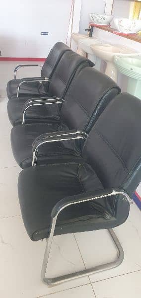 4× visitors Chairs 0