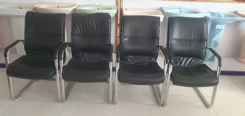 4× visitors Chairs 3