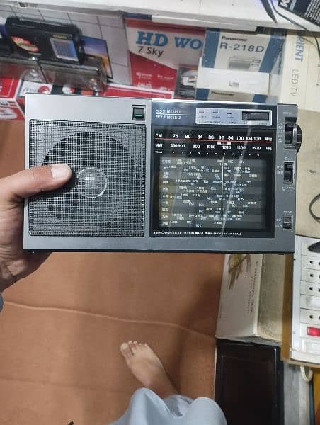 Sony Radio - Made in Japan - 10/10 Condition 0