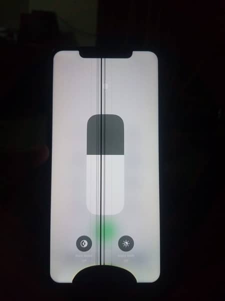 iphone  xsmax display 1