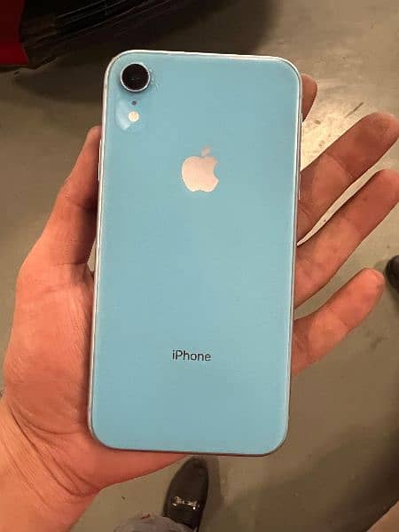 iPhone xr non pta factory unlocked 4