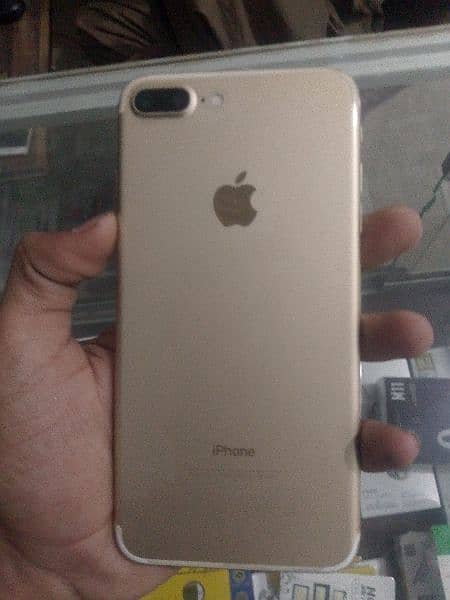 Iphone 7plus 128Gb Pta Approved with cable 1