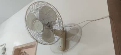 Bracket fan for sale 9/10 Condition