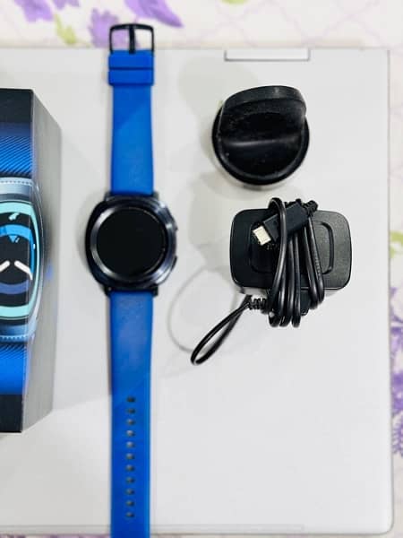 Samsung Gear Sport Smartwatch with box 1