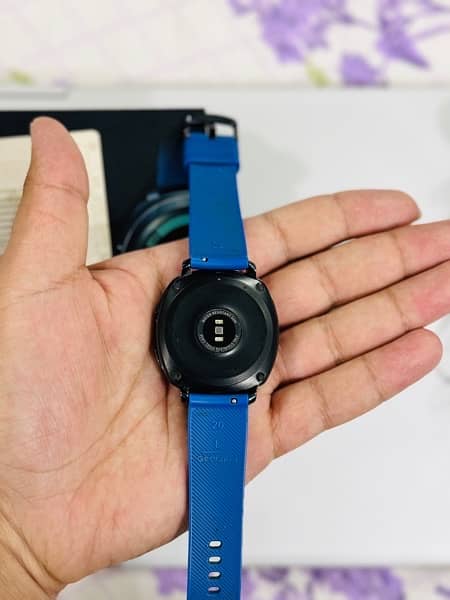 Samsung Gear Sport Smartwatch with box 2