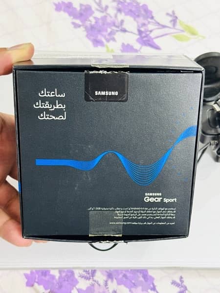 Samsung Gear Sport Smartwatch with box 6