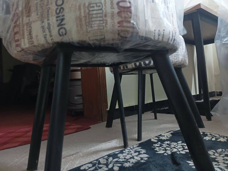 2 Stools for sale 0