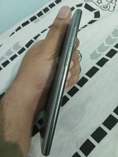 Samsung note 10 5g 12/256 Non-Pta with minor dot on top left. 0