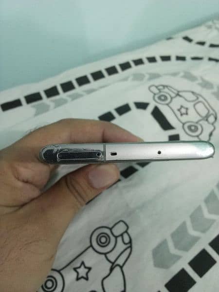 Samsung note 10 5g 12/256 Non-Pta with minor dot on top left. 2