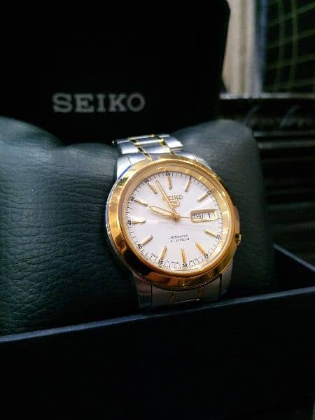 SEKO 5 watch 9