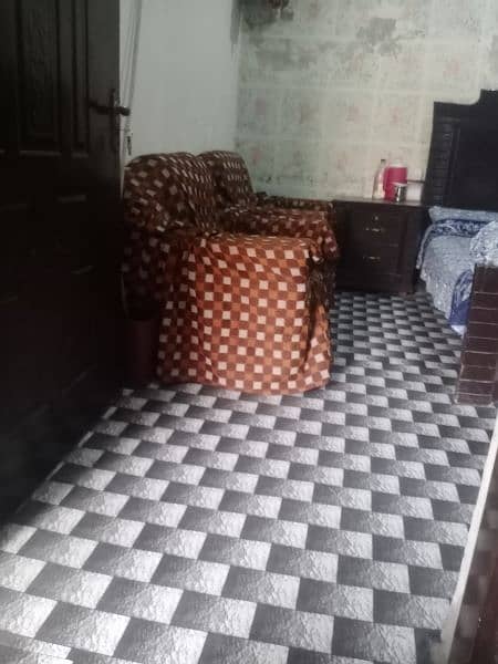 urgent sale 4 seater sofa set with covers 3