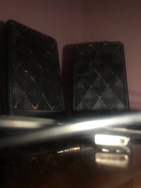 speakers 10/10 sound 1