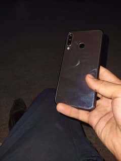 Infinix S4  6+64 PTA official all ok srf finger fault 
Bix ch 0