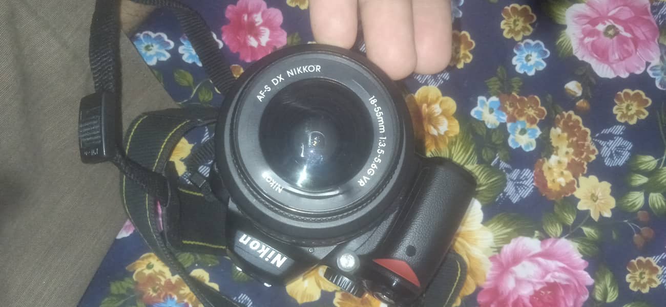 Nikon D60 with Lense 3
